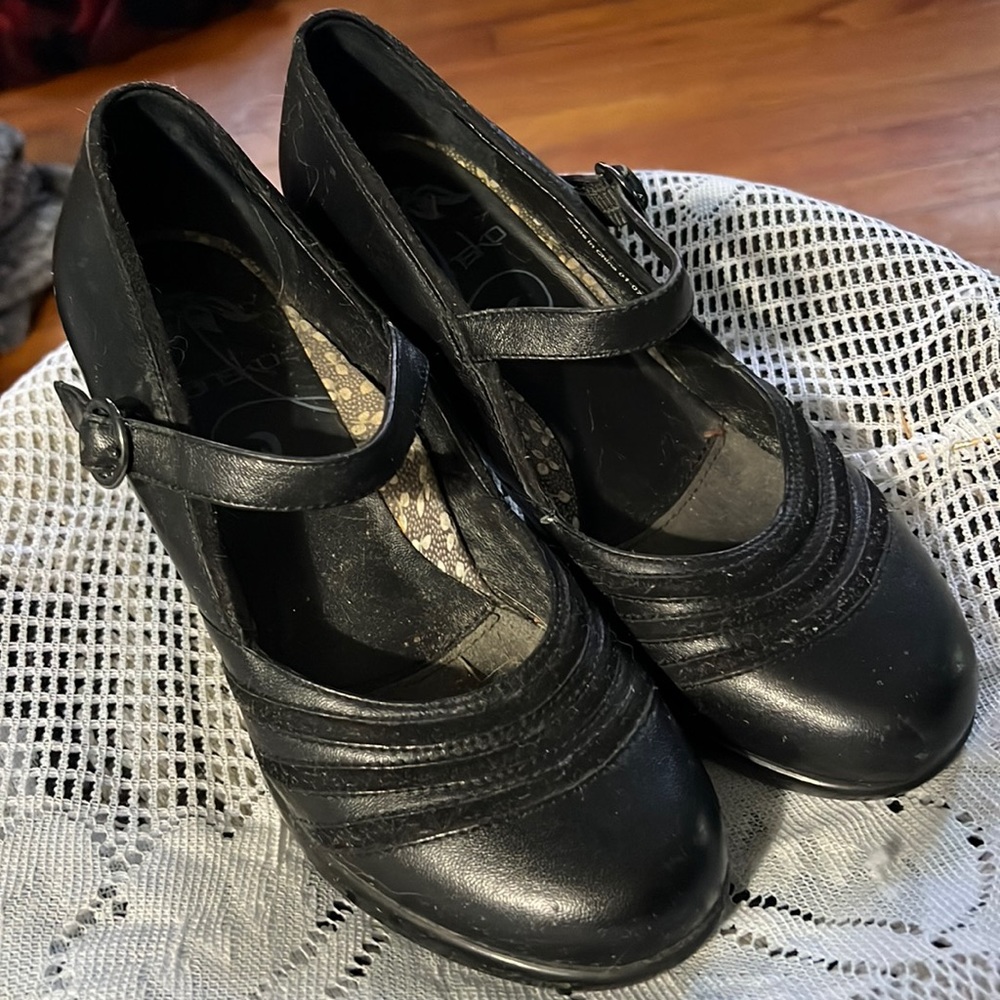 Dansko sz 6 Mary janes